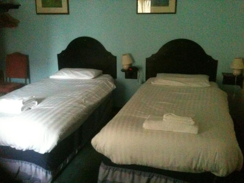 The Craven Heifer Bed & Breakfast Addingham Oda fotoğraf